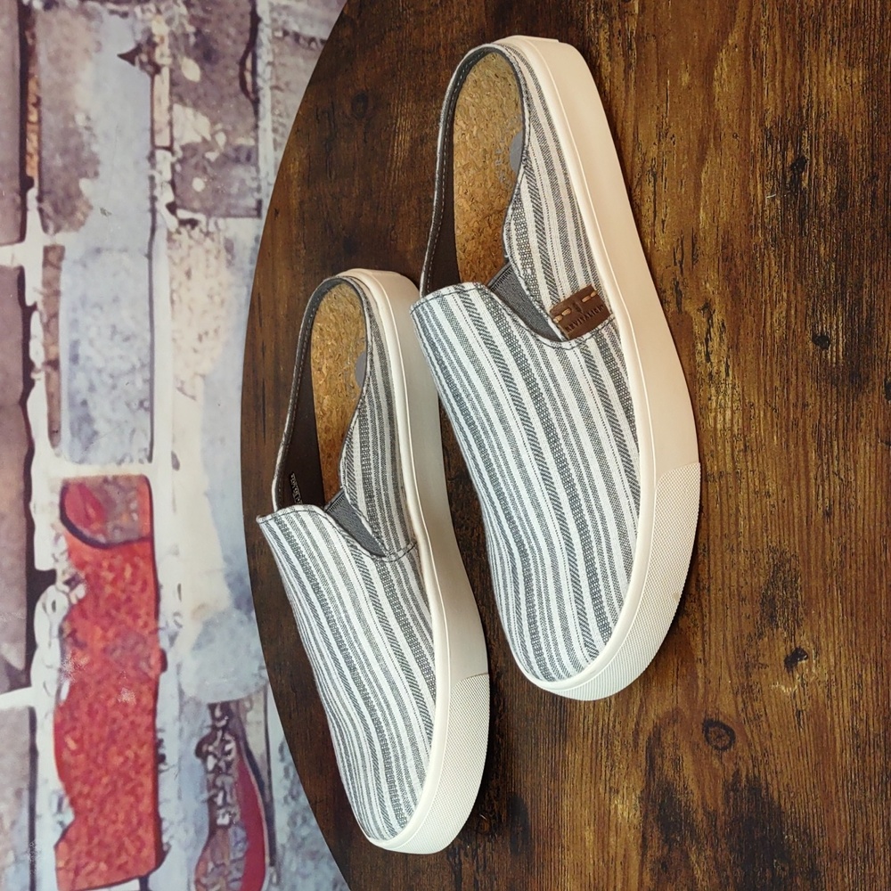Revitalign "Esplanade" Stripe Canvas Slip-on Sneakers - Picture 4 of 16